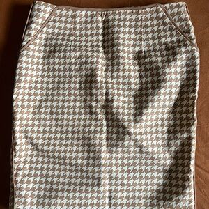 Forever 21 Houndstooth Pencil Skirt - Tan and White
